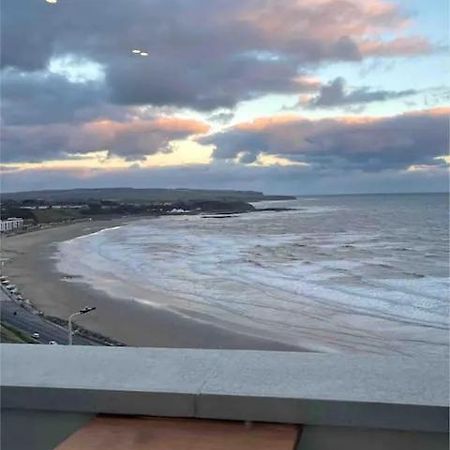 Spectacular 2 Bedroom Balcony Sea View Flat Scarborough Exterior photo